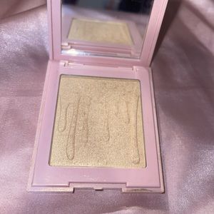Kylie Cosmetics Highlighter